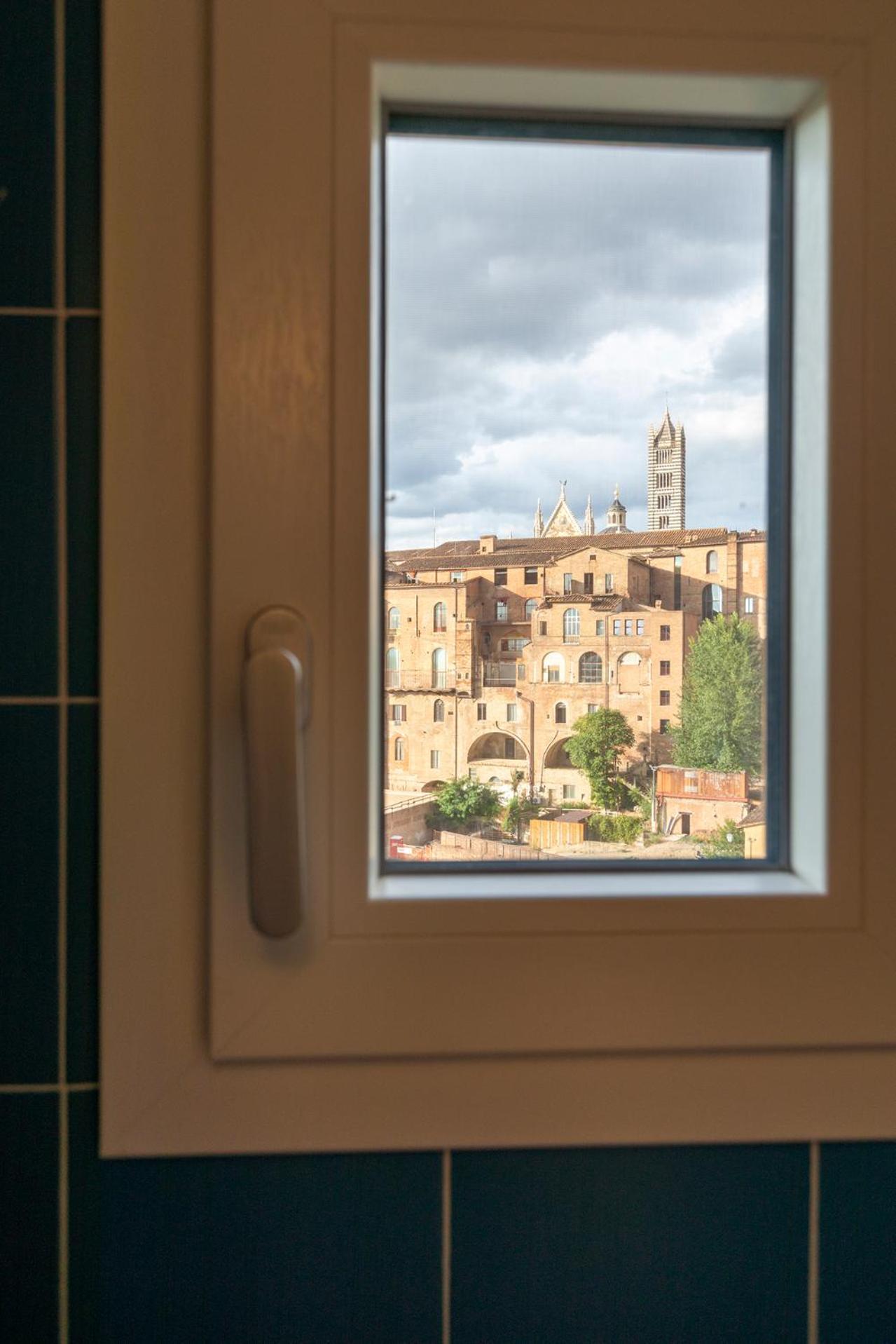The View * Siena